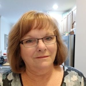 Meet your Posher, Deb